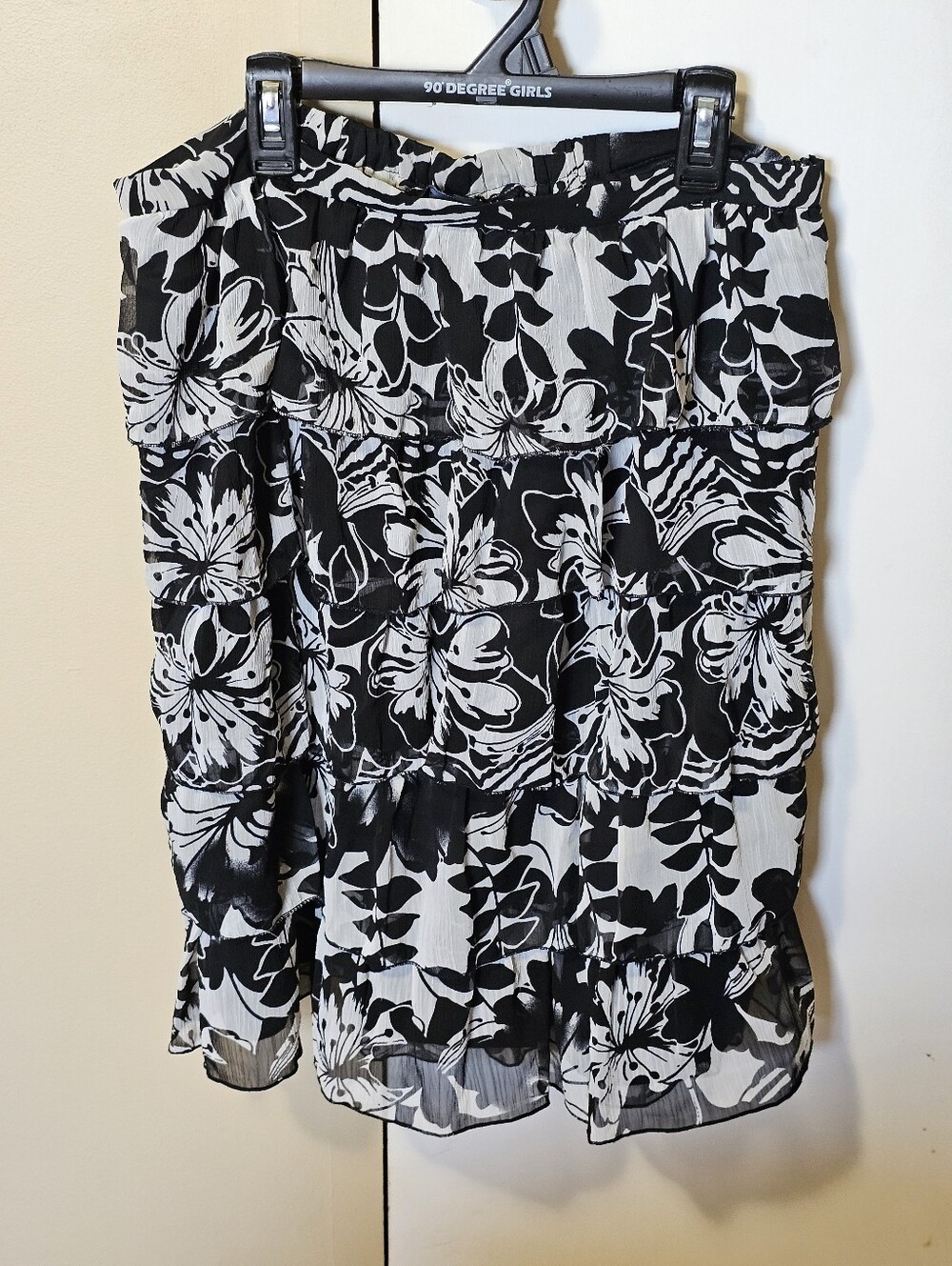 Women's Mlle Gabrielle Brand Skirt - Size XL - Black & White Floral Pattern